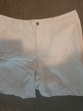 Covington White Flat-Front Stretch Women’s Shorts Size 14